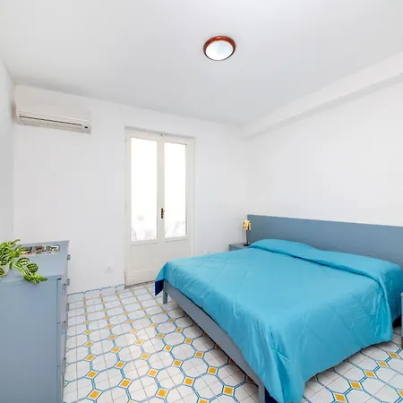 Apartment La Baia Blu - *