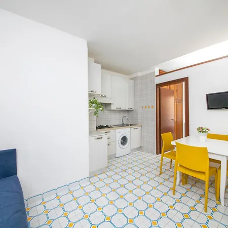 Apartment La Baia Blu - *